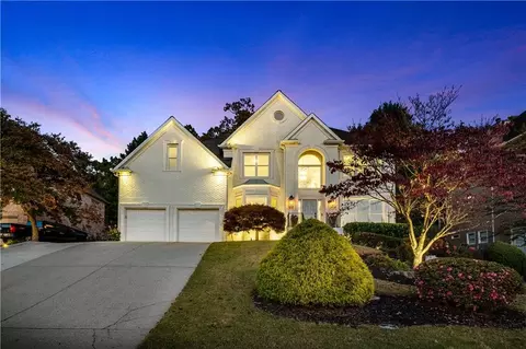 3713 Lake Edge Dr, Suwanee, GA 30024