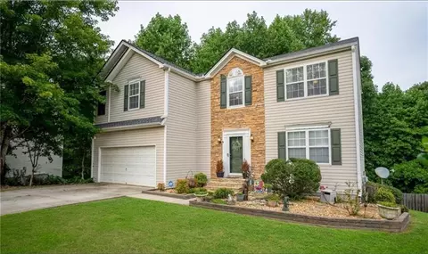 1805 Campbell Ives Dr, Lawrenceville, GA 30045