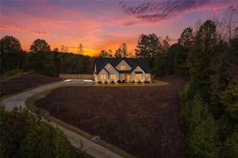 612 Walker Ct, Canton, GA 30115