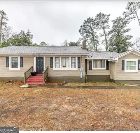 3743 Hitchcock Rd, Macon, GA 31217