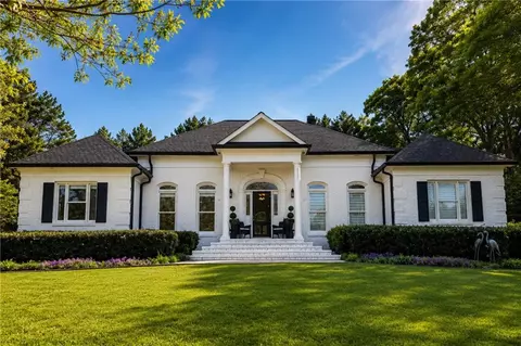 2049 Burgundy Dr, Braselton, GA 30517