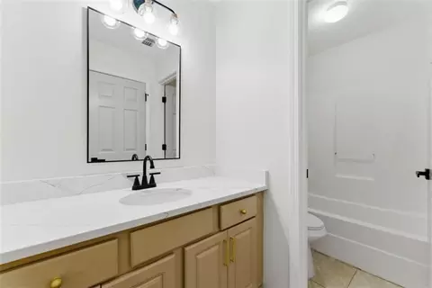Bath - 101 Copper Trl, Canton, GA 30114 photo 3 of 5