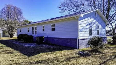 Exterior - 284 Doster Ave, Monroe, GA 30656 photo 4 of 4