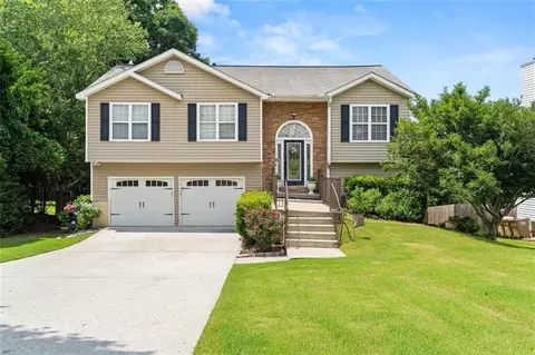 3439 Friendship Farm Dr, Buford, GA 30519