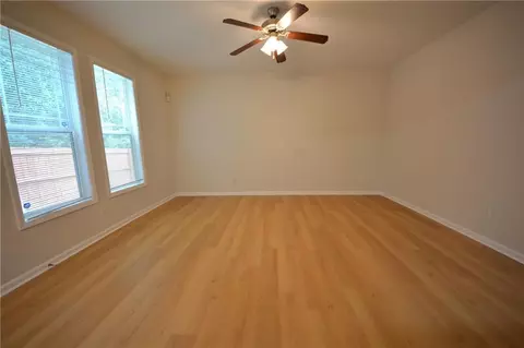 Living - 1550 Persimmon Trce, Morrow, GA 30260 photo 10 of 10