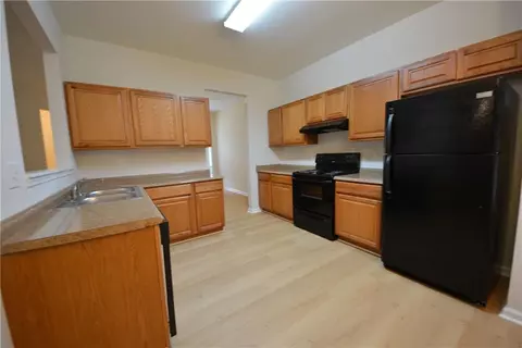 Kitchen - 1550 Persimmon Trce, Morrow, GA 30260 photo 1 of 1