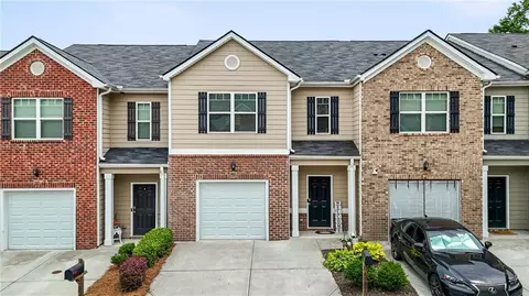 6907 Rogers Pt, Lithonia, GA 30058