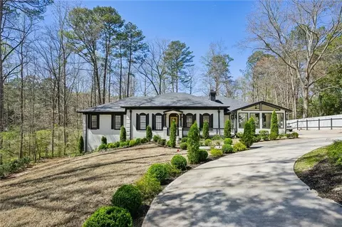 3085 Juhan Rd, Stone Mountain, GA 30087
