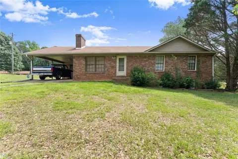 5590 Howard Rd, Cumming, GA 30040