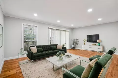 6851 Roswell Rd #F32, Sandy Springs, GA 30328
