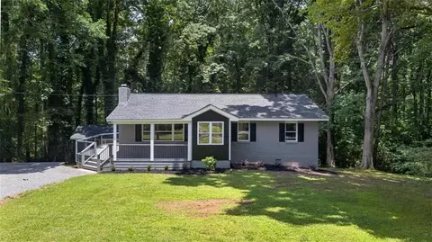837 Puckett Rd, Waleska, GA 30183