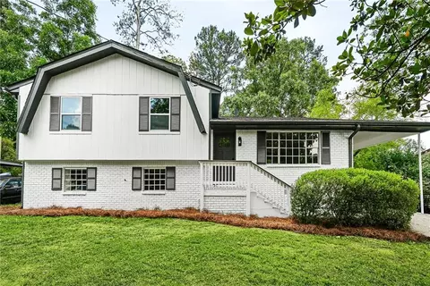 8276 San Jose Trl, Jonesboro, GA 30236