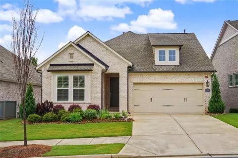 226 Floral Valley Dr, Woodstock, GA 30188