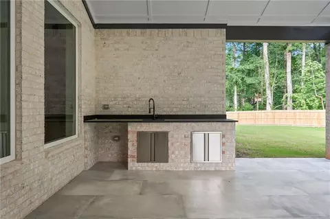 Exterior - 2600 Camp Mitchell Rd, Grayson, GA 30017 photo 6 of 10