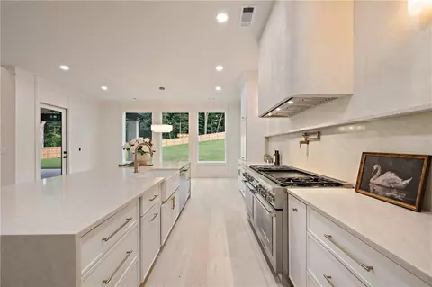 Kitchen - 2600 Camp Mitchell Rd, Grayson, GA 30017 photo 6 of 11