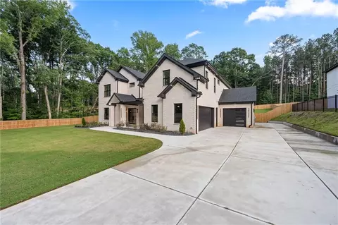 Exterior - 2600 Camp Mitchell Rd, Grayson, GA 30017 photo 3 of 10