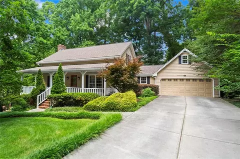 1052 Evelyn Ln SW, Lilburn, GA 30047