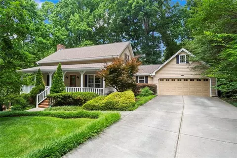 1052 Evelyn Ln SW, Lilburn, GA 30047