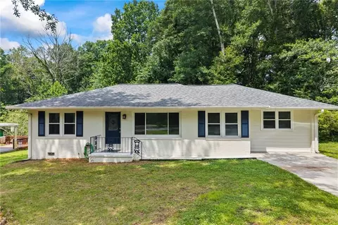 1314 Hidden Circle Dr, Sugar Hill, GA 30518