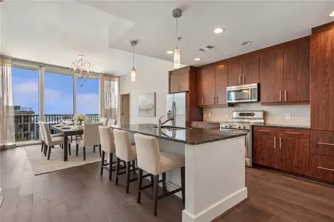 1080 Peachtree St NE #3304, Atlanta, GA 30309