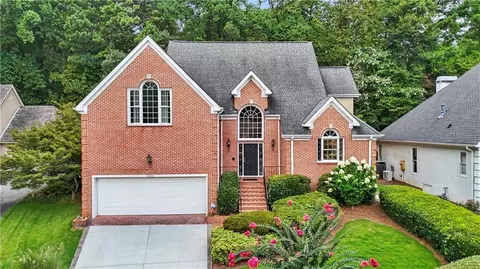 1696 Harts Run, Atlanta, GA 30341