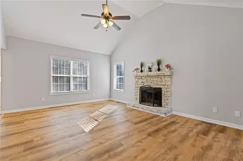 Living - 402 Eileen Cir, Canton, GA 30114 photo 2 of 4