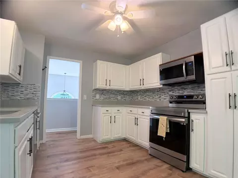 Kitchen - 402 Eileen Cir, Canton, GA 30114 photo 4 of 5