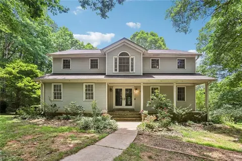 1319 Crumbley Rd, Mcdonough, GA 30252