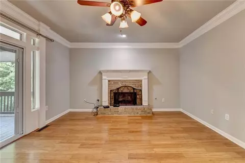 Living - 365 Ruby Forest Pkwy, Suwanee, GA 30024 photo 6 of 14