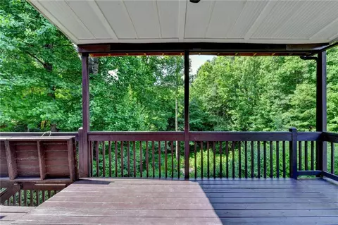 Exterior - 365 Ruby Forest Pkwy, Suwanee, GA 30024 photo 8 of 8