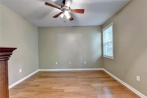 Living - 365 Ruby Forest Pkwy, Suwanee, GA 30024 photo 11 of 14