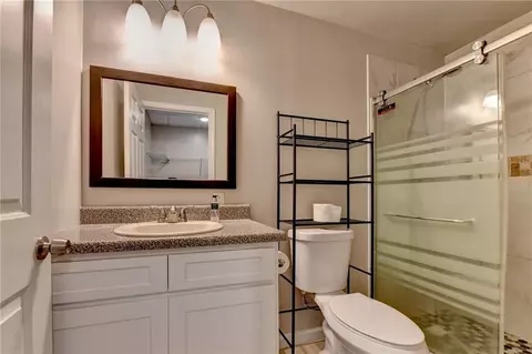 Bath - 365 Ruby Forest Pkwy, Suwanee, GA 30024 photo 8 of 8