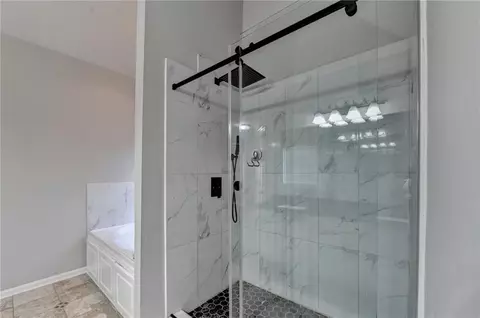 Bath - 365 Ruby Forest Pkwy, Suwanee, GA 30024 photo 4 of 8
