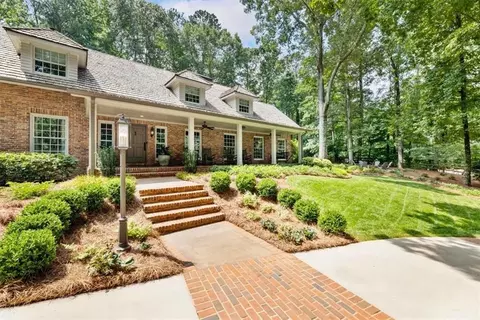 100 Huntcliff Pt, Atlanta, GA 30350