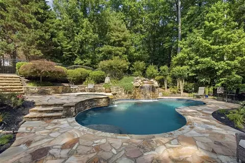 880 Colonial Ln, Milton, GA 30004 photo 3