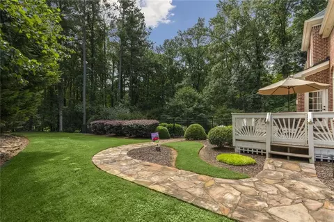 880 Colonial Ln, Milton, GA 30004 photo 2
