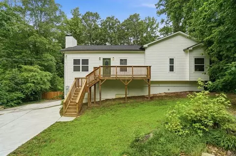 3355 Hillside Dr, Snellville, GA 30078