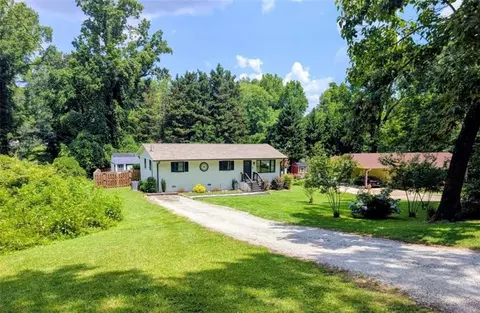 314 Spring St, Toccoa, GA 30577