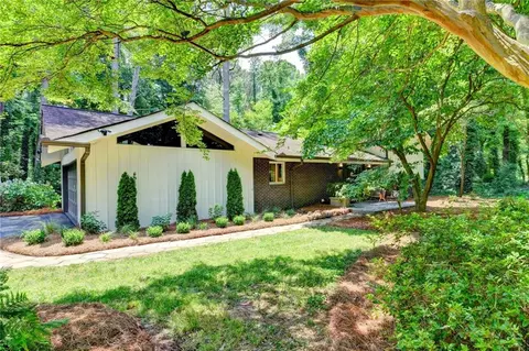 5363 Rosser Rd, Stone Mountain, GA 30087