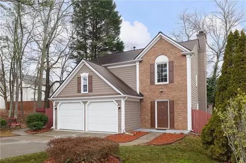 914 Wenham Ln, Lawrenceville, GA 30044