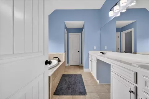 Entry Way - 2098 Harmony Dr, Canton, GA 30115 photo 4 of 5