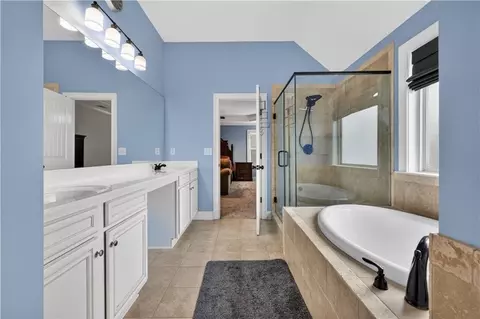 Bath - 2098 Harmony Dr, Canton, GA 30115 photo 3 of 6