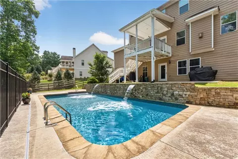 Exterior - 2098 Harmony Dr, Canton, GA 30115 photo 5 of 13