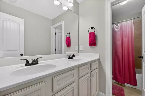 Bath - 2098 Harmony Dr, Canton, GA 30115 photo 5 of 6