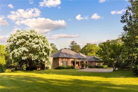 10180 Capps Ferry Rd, Chattahoochee Hills, GA 30268