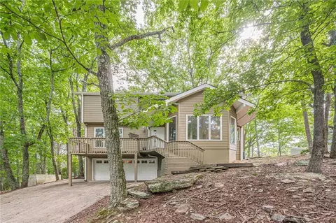 834 Lake Arrowhead Dr, Waleska, GA 30183