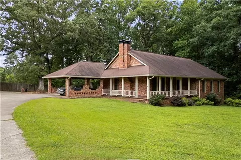 438 Simmons St, Lawrenceville, GA 30046