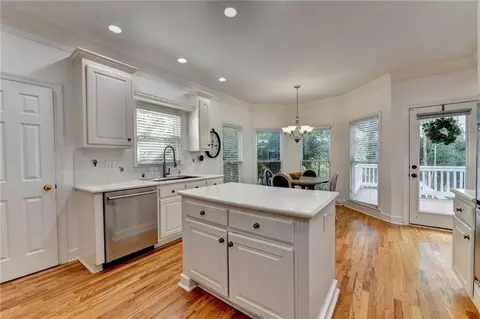 5955 Ettington Dr, Suwanee, GA 30024 photo 16