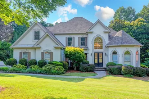 5955 Ettington Dr, Suwanee, GA 30024
