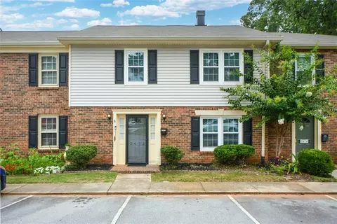 2472 Lehaven Dr, Tucker, GA 30084